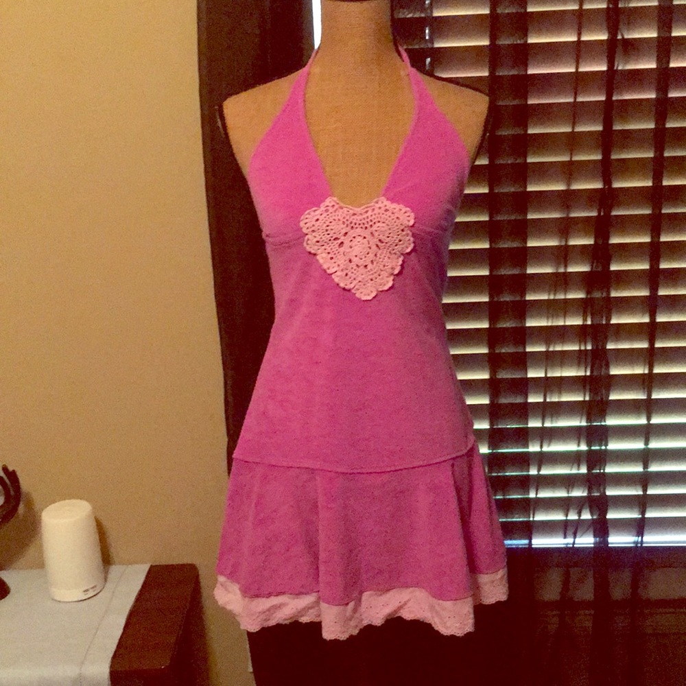 Adorable pink bikini top dress! 👗